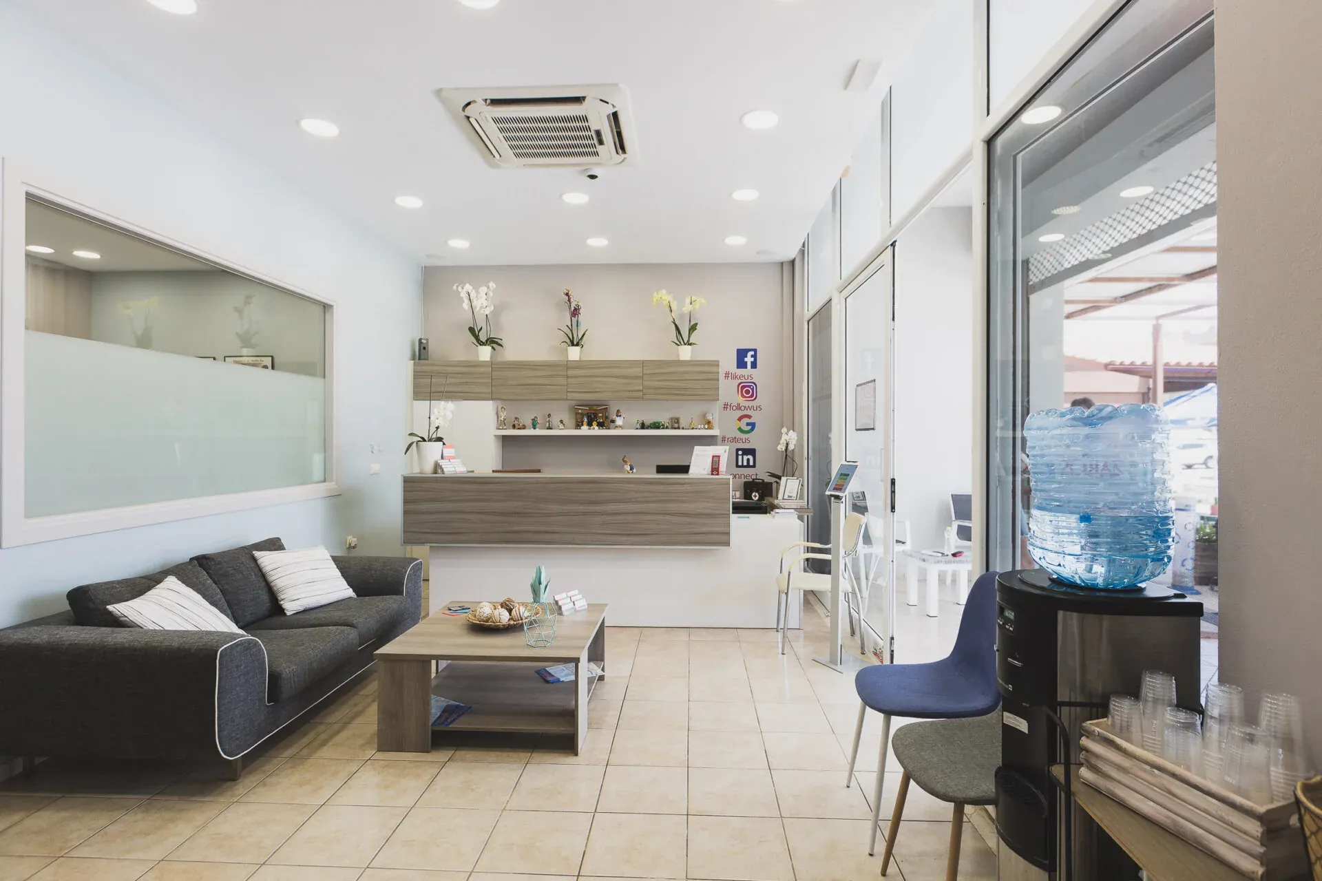 Rethymno Medical Assistance reception and modern clinic waiting lounge